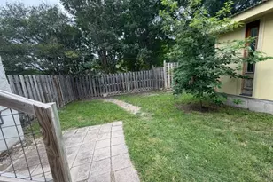 1406 Houston St, Austin, TX 78756 - Photo 14