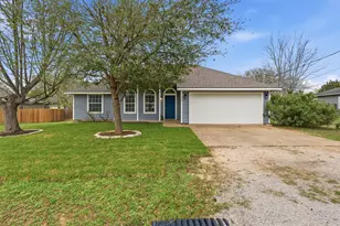 120 Kokomo Ln, Bastrop, TX 78602 - Photo 1