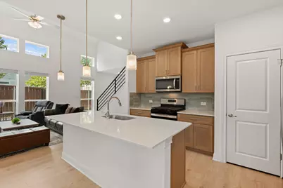 9900 Dawn Pearl Drive, Austin, TX 78748 - Photo 10