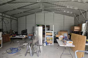 1115 N County Road 220, Florence, TX 76527 - Photo 32