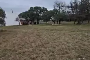 1115 Co Rd 220, Florence, TX 76527 - Photo 32