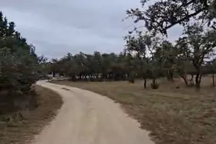 1115 N County Road 220, Florence, TX 76527 - Photo 36