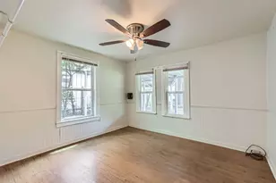 1313 Perez St, Austin, TX 78721 - Photo 4