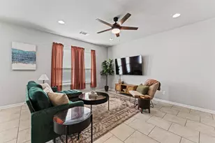 105 Kellys Heroes Wy, Jarrell, TX 76537 - Photo 6