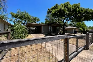 7909 Lazy Ln, Austin, TX 78757 - Photo 2