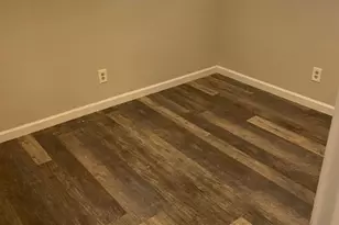 300 Canion St, Austin, TX 78752 - Photo 8