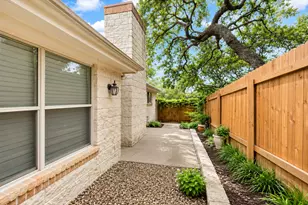 3601 Serena Woods Ct, Austin, TX 78759 - Photo 2