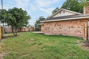 833 Ross Cir, Lockhart, TX 78644 - Photo 34