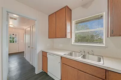 200 Creekside Trail, Kyle, TX 78640 - Photo 6