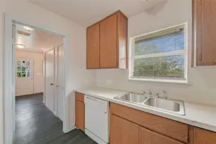 200 Creekside Trail, Kyle, TX 78640 - Photo 6