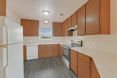 200 Creekside Trail, Kyle, TX 78640 - Photo 4