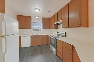 200 Creekside Trail, Kyle, TX 78640 - Photo 4