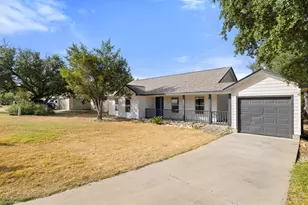 604 Whispering Hollow Cir, Point Venture, TX 78645 - Photo 2