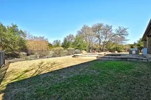 390 Hawthorne Loop, Driftwood, TX 78619 - Photo 40