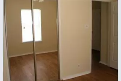 2414 Longview Street #306, Austin, TX 78705 - Photo 10