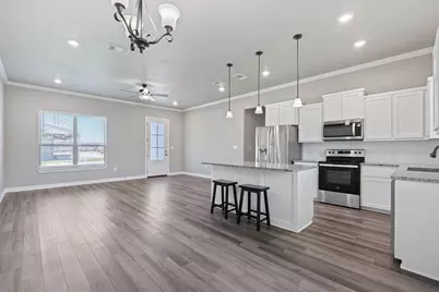 103 W Tomlinson Street, Florence, TX 76527 - Photo 14