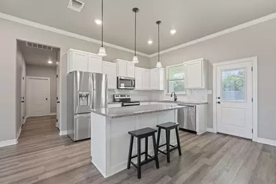 103 W Tomlinson Street, Florence, TX 76527 - Photo 12