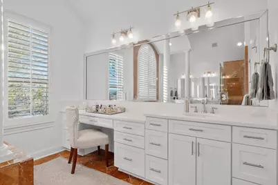 11208 Woodland Hills Trail, Austin, TX 78732 - Photo 16