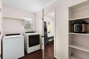 7906 Briarton Dr, Austin, TX 78747 - Photo 18