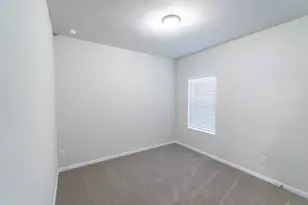 508 Bobcat Crk Dr, Jarrell, TX 76537 - Photo 14