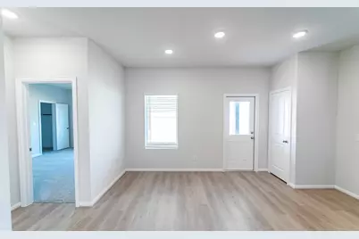 508 Bobcat Creek Drive, Jarrell, TX 76537 - Photo 6