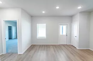 508 Bobcat Crk Dr, Jarrell, TX 76537 - Photo 6