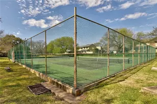 900 W Village Ln, Austin, TX 78758 - Photo 24