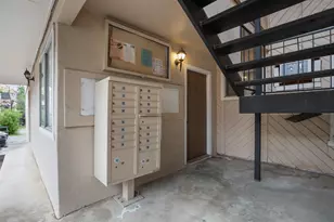 1010 W 23rd St, Austin, TX 78705 - Photo 4