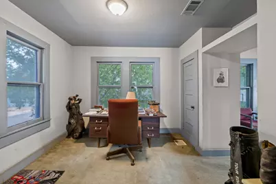 2117 E Cesar Chavez Street, Austin, TX 78702 - Photo 12