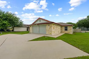243/245 Marvin Cove, Hutto, TX 78634 - Photo 4