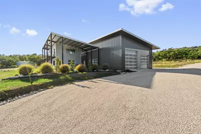 370 Gray Wolf, Blanco, TX 78606 - Photo 2