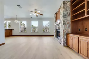 17706 N Rim Dr, Leander, TX 78641 - Photo 2