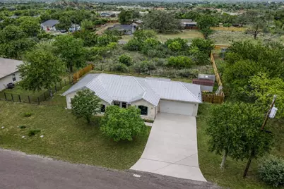 128 W Persimmon Drive, Granite Shoals, TX 78654 - Photo 2
