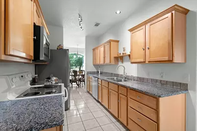 128 W Persimmon Drive, Marble Falls, TX 78654 - Photo 4