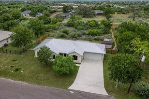 128 W Persimmon Dr, Granite Shoals, TX 78654 - Photo 8