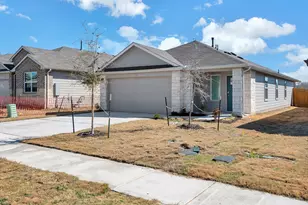 585 Apache Plum Dr, Kyle, TX 78640 - Photo 2