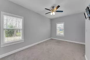 202 E 18th St, Georgetown, TX 78626 - Photo 12