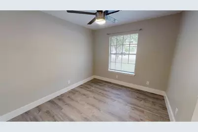 8700 Parkfield Drive, Austin, TX 78758 - Photo 14