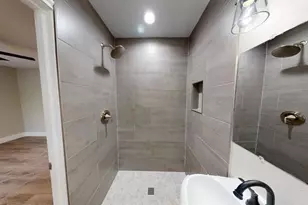 8700 Parkfield Dr, Austin, TX 78758 - Photo 22