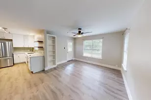 8700 Parkfield Dr, Austin, TX 78758 - Photo 10