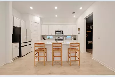 2037 Rosin Jaw Walk, Leander, TX 78641 - Photo 12