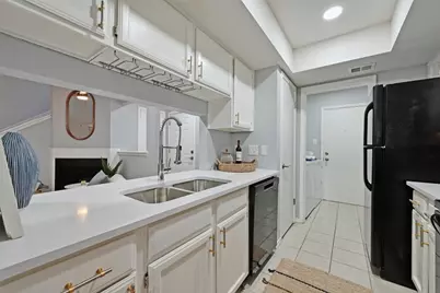 512 Eberhart Lane #303, Austin, TX 78745 - Photo 8