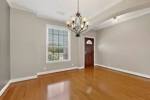 13933 Ashton Woods Cir, Austin, TX 78727 - Photo 8