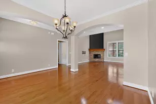 13933 Ashton Woods Cir, Austin, TX 78727 - Photo 6