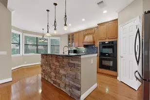 13933 Ashton Woods Cir, Austin, TX 78727 - Photo 12