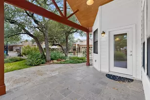 13933 Ashton Woods Cir, Austin, TX 78727 - Photo 26