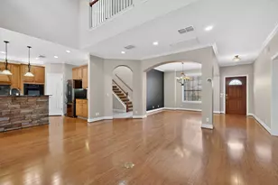 13933 Ashton Woods Cir, Austin, TX 78727 - Photo 8
