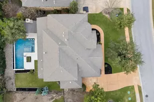 302 Duffy Ln, Lakeway, TX 78738 - Photo 38