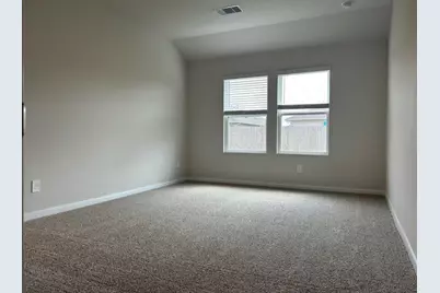 311 Darwin Place, Lockhart, TX 78644 - Photo 10