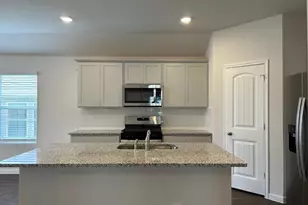 311 Darwin Pl, Lockhart, TX 78644 - Photo 4
